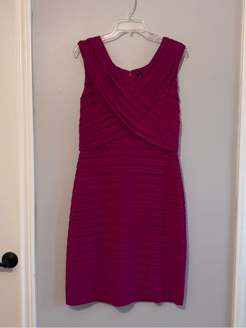 Adrianna Papell Size 14 Magenta Ruched Sleeveless Sheath Cocktail Dress